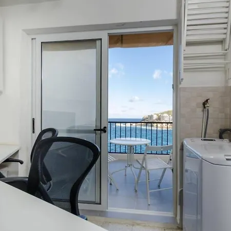 Romantic Town House W/seaview From The Bed Holiday home *